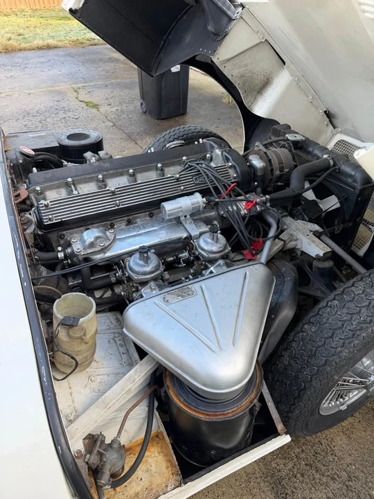 1969 Jaguar E-Type Series 2 - Image 10 of 11