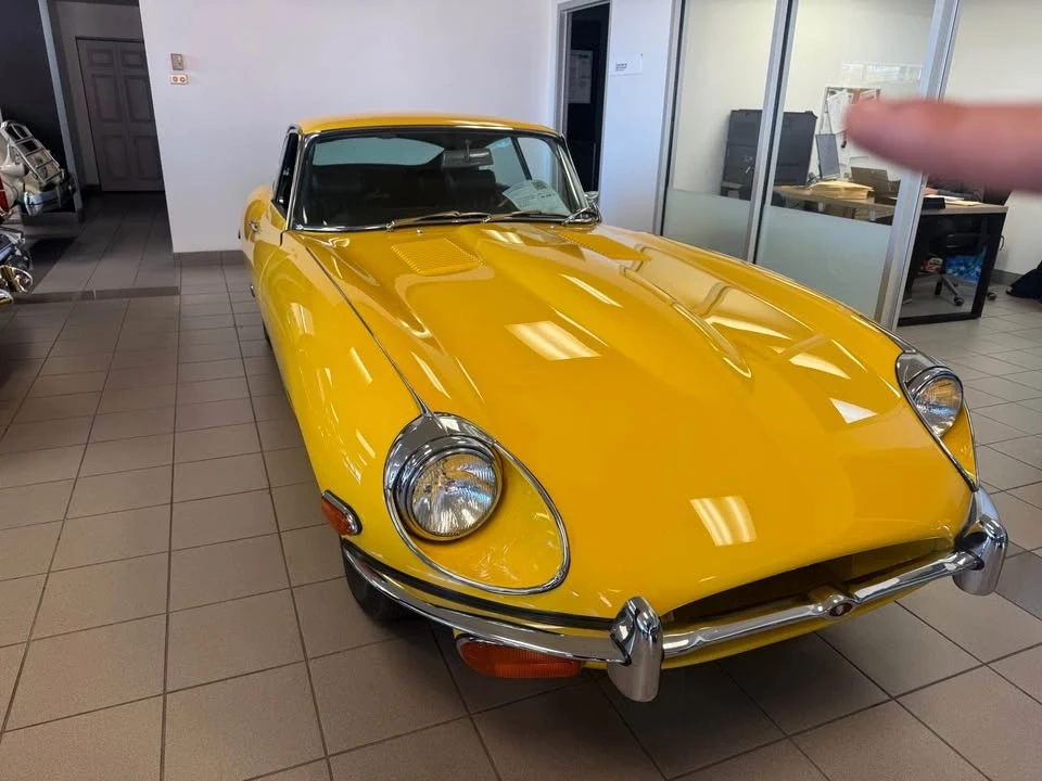 1969 Jaguar XK - Image 2 of 8