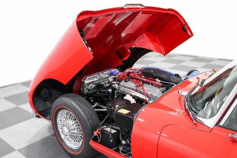 1969 Jaguar XK - Image 17 of 20