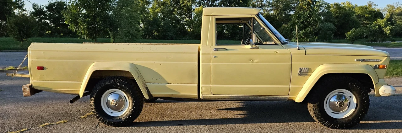 1969 Jeep SJ Gladiator - Image 11 of 31