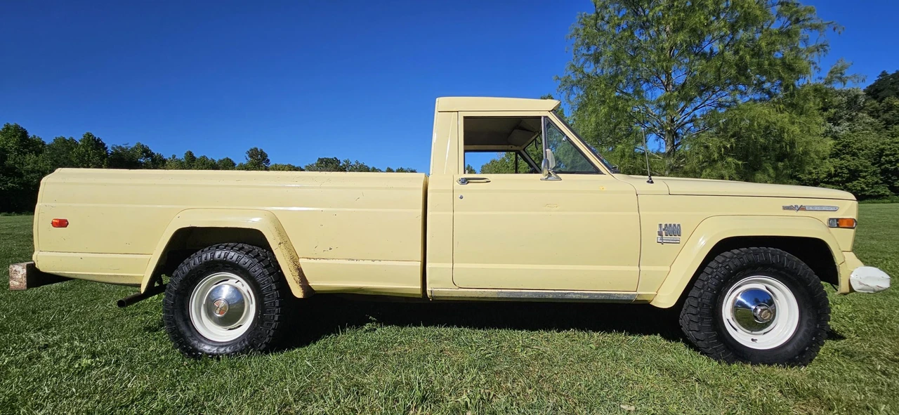 1969 Jeep SJ Gladiator - Image 12 of 31