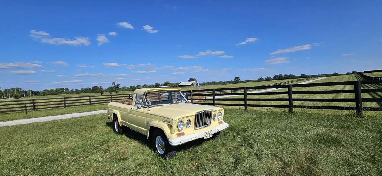 1969 Jeep SJ Gladiator - Image 10 of 31