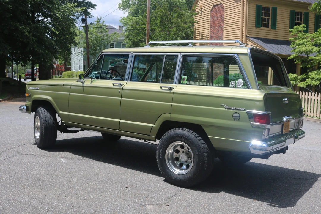 1969 Jeep SJ Wagoneer - Image 9 of 31