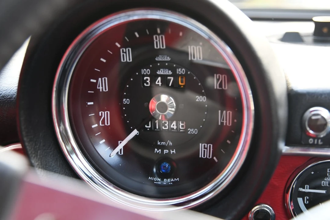 1969 Jensen Interceptor - Image 24 of 30