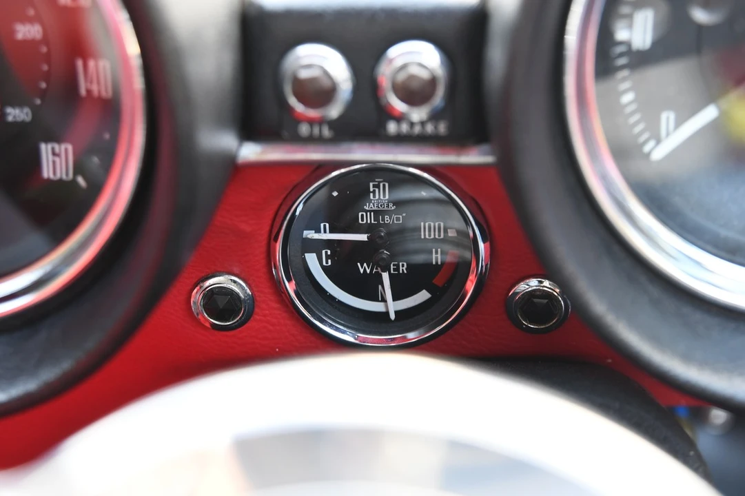 1969 Jensen Interceptor - Image 25 of 30
