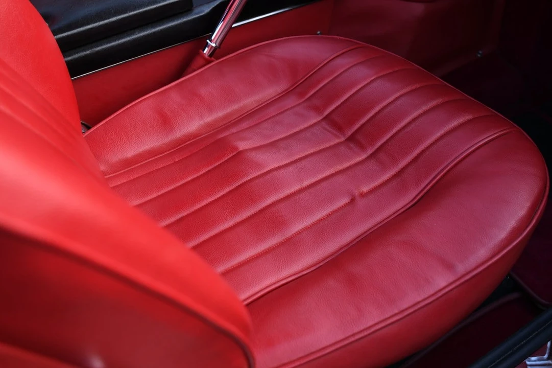 1969 Jensen Interceptor - Image 21 of 30