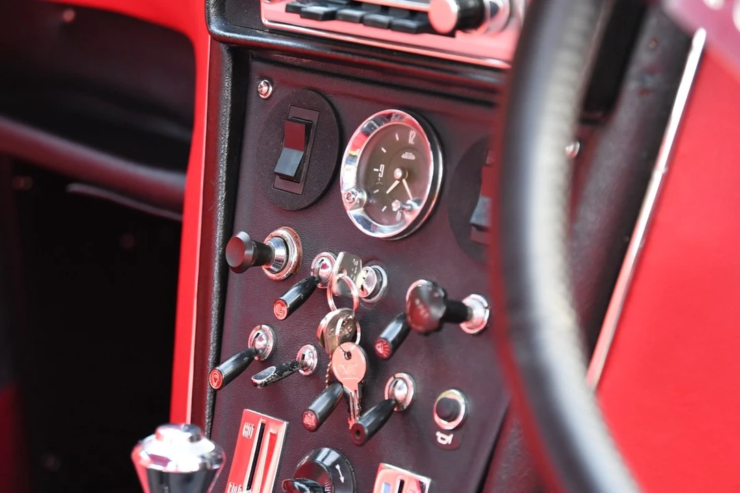 1969 Jensen Interceptor - Image 8 of 30