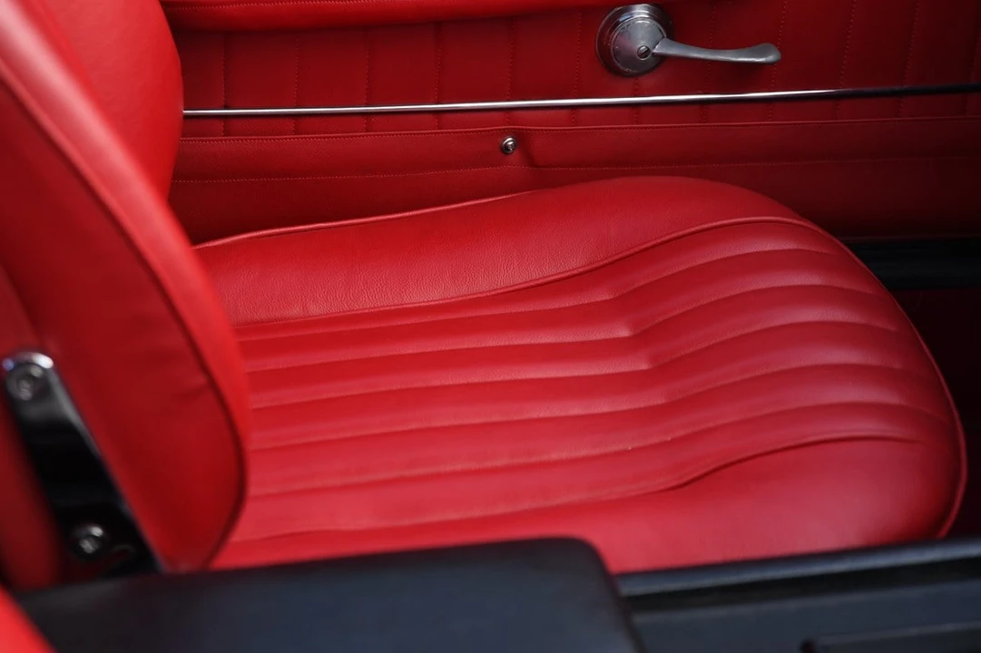 1969 Jensen Interceptor - Image 6 of 30