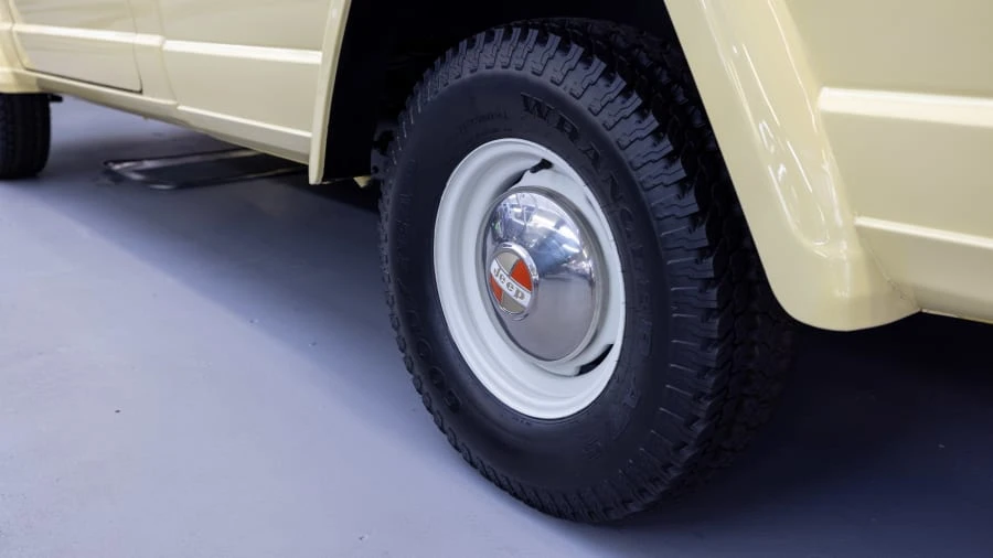 1969 Jeep SJ Gladiator - Image 6 of 24