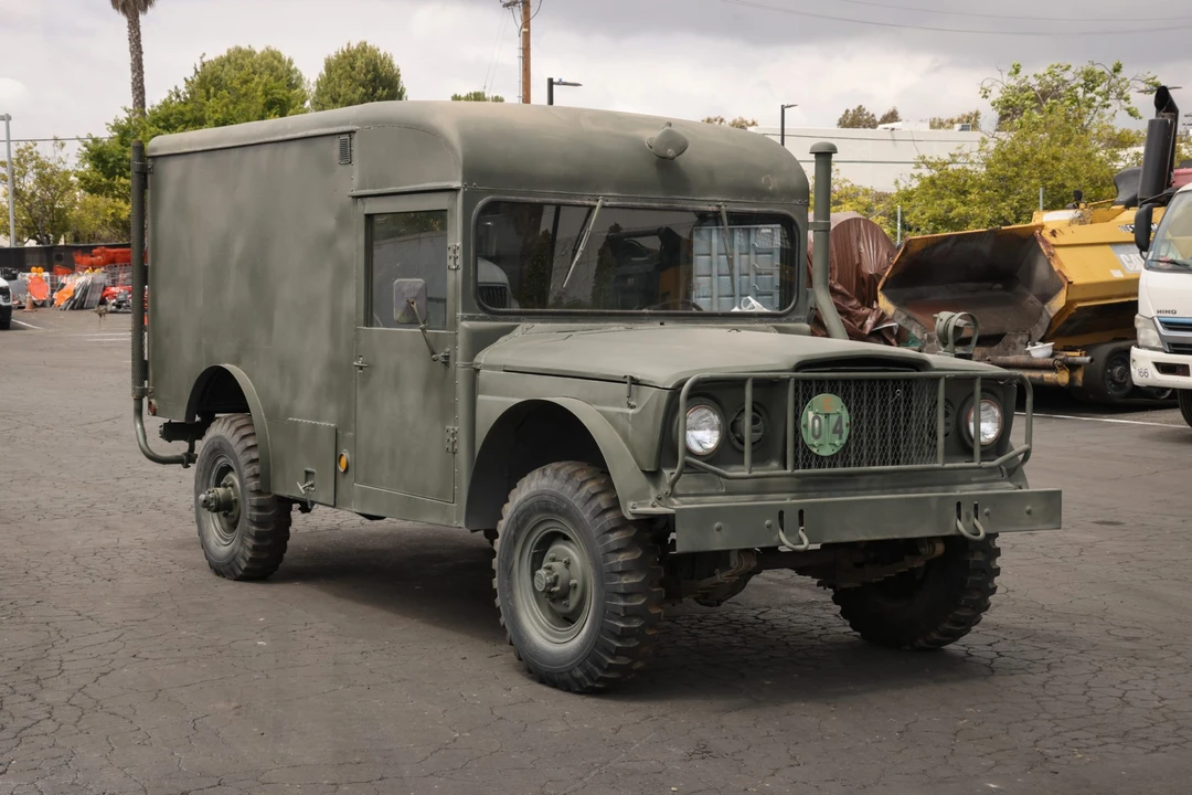 1969 Jeep SJ Gladiator - Image 10 of 31