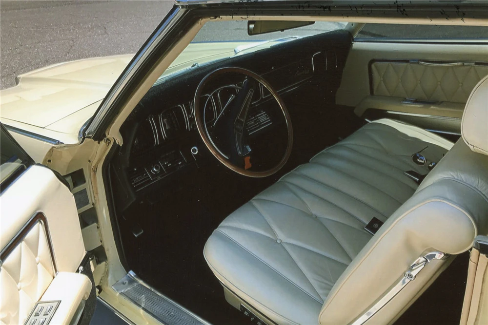 1969 Lincoln Continental Mark III - Image 4 of 5