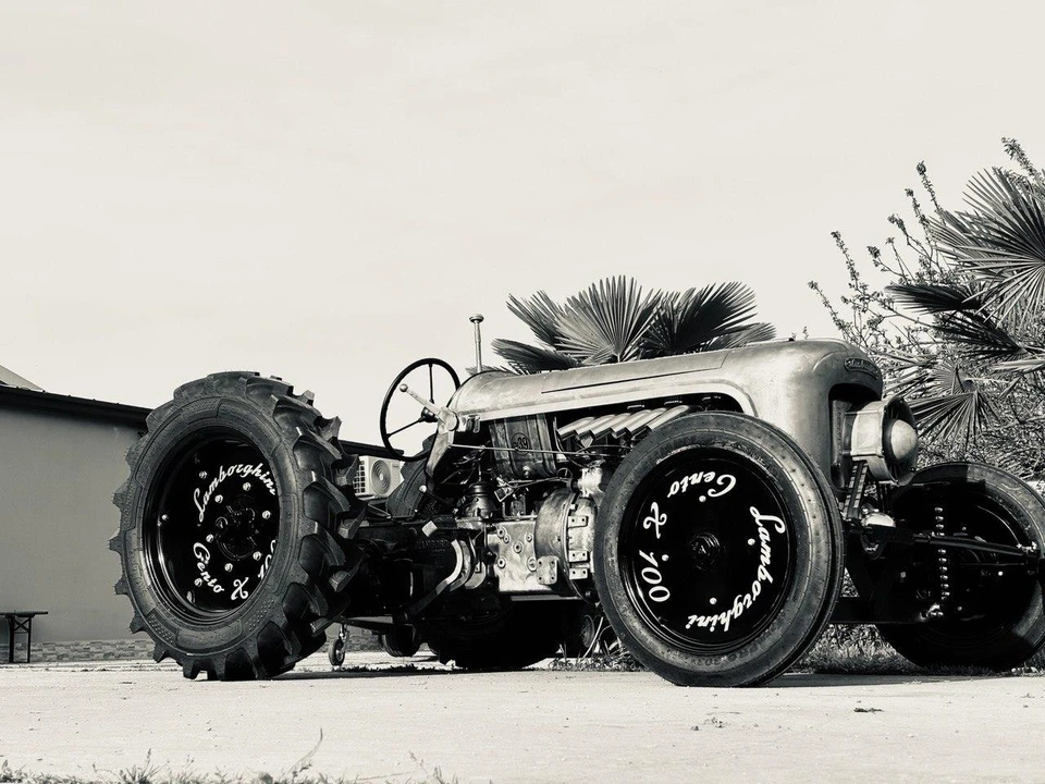1969 Lamborghini Tractors - Image 2 of 20