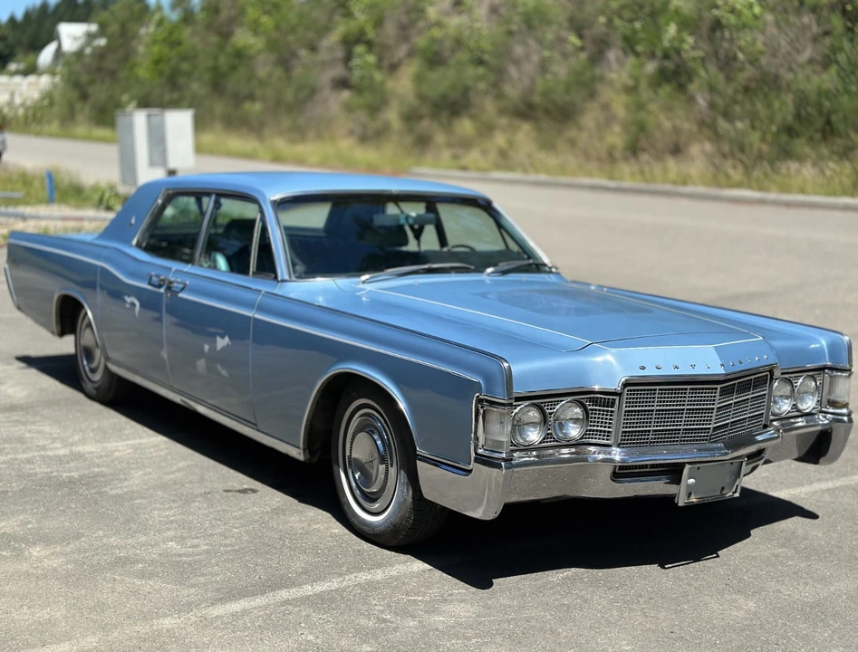 1969 Lincoln Continental 4th Gen - Image 12 of 14