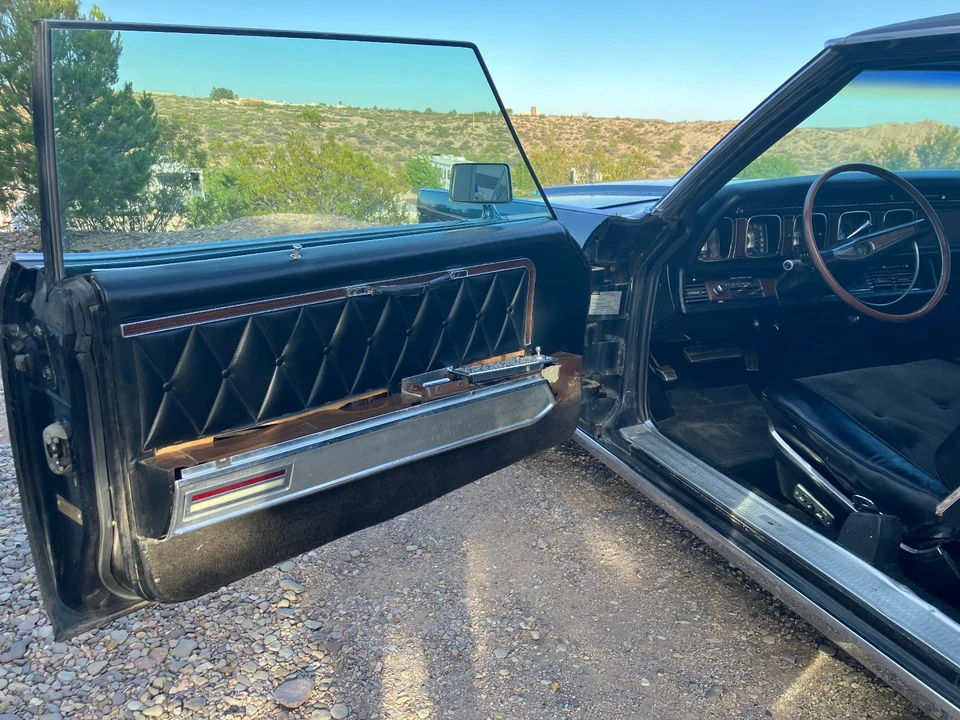 1969 Lincoln Continental 4th Gen - Image 18 of 31