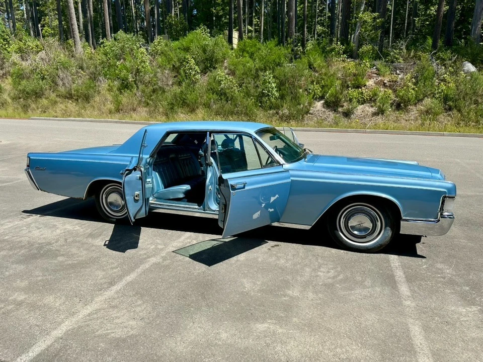 1969 Lincoln Continental 4th Gen - Image 10 of 14