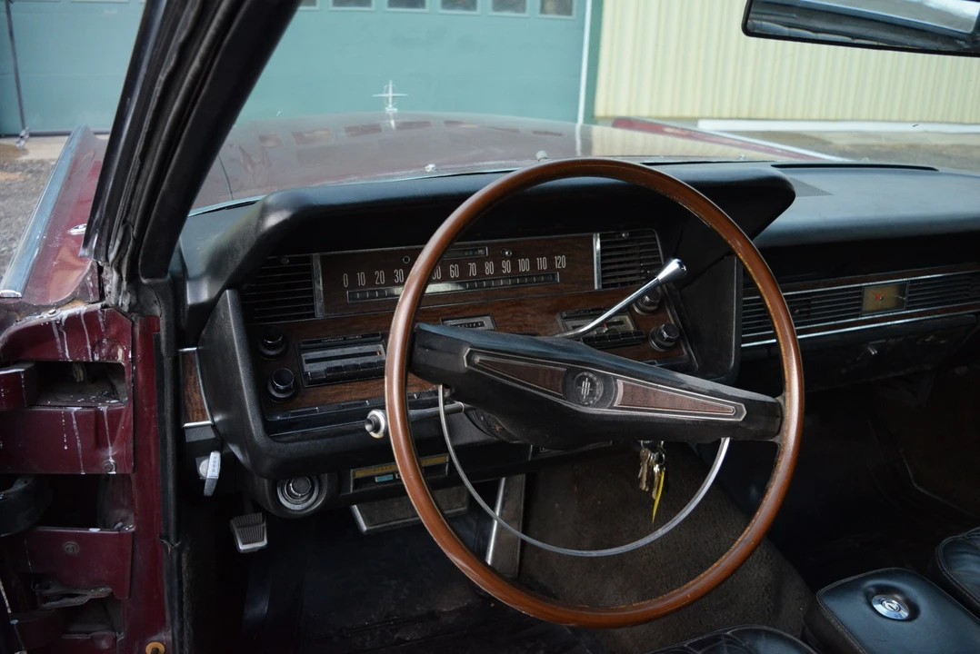 1969 Lincoln Continental 4th Gen - Image 10 of 21
