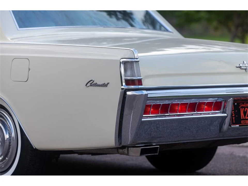 1969 Lincoln Continental 4th Gen - Image 26 of 31