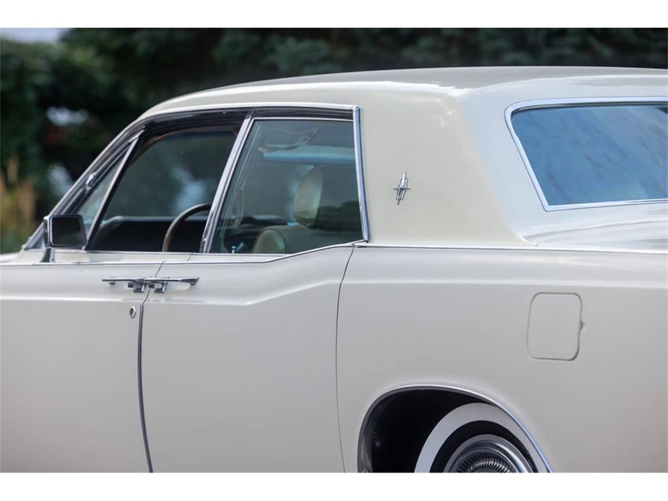 1969 Lincoln Continental 4th Gen - Image 28 of 31