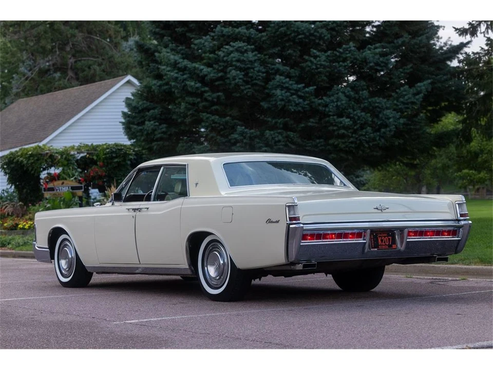 1969 Lincoln Continental 4th Gen - Image 24 of 31
