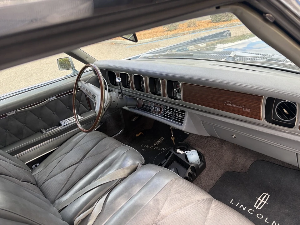 1969 Lincoln Continental Mark III - Image 14 of 21
