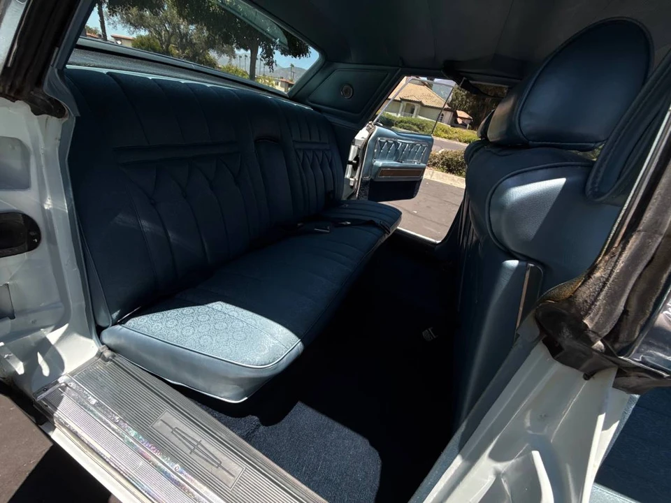 1969 Lincoln Continental 4th Gen - Image 9 of 23