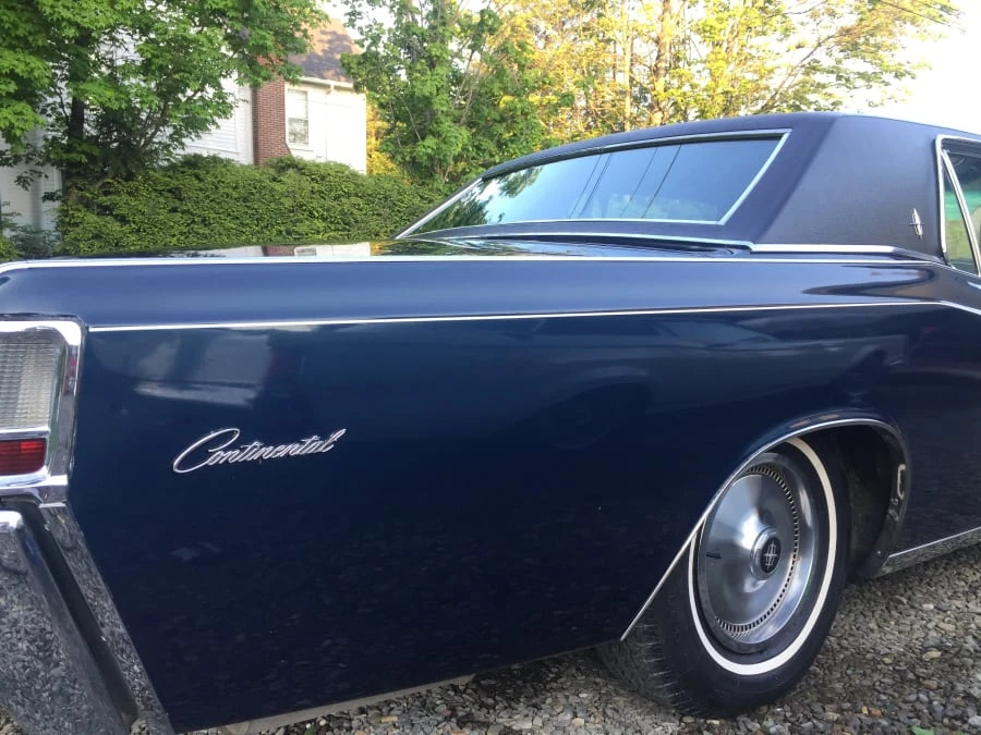1969 Lincoln Continental 4th Gen - Image 7 of 12