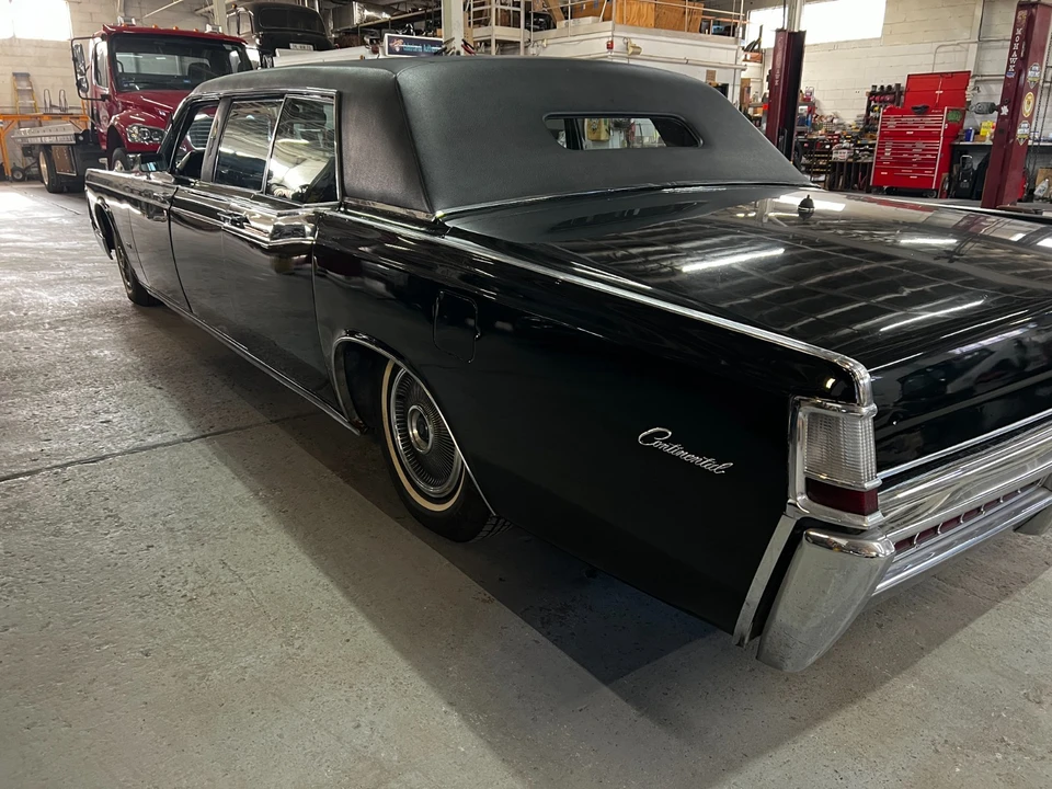 1969 Lincoln Continental 4th Gen - Image 15 of 21