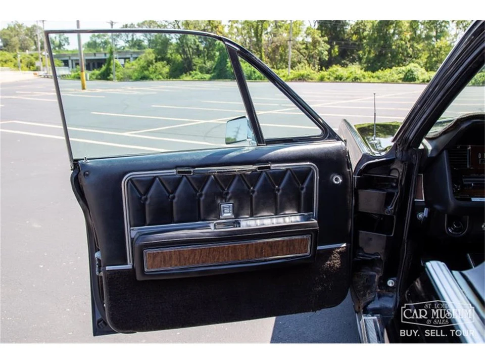1969 Lincoln Continental 4th Gen - Image 27 of 31