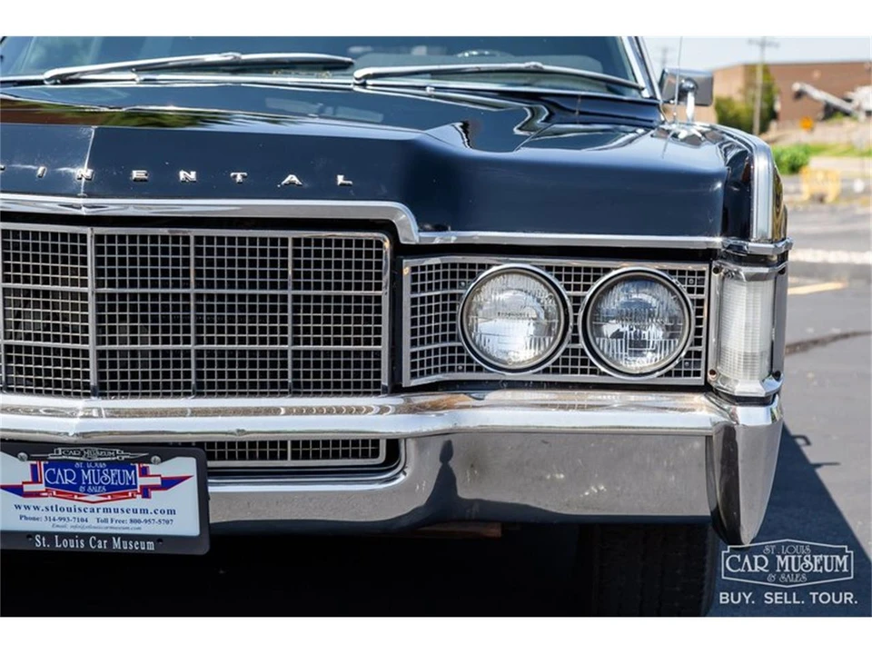1969 Lincoln Continental 4th Gen - Image 23 of 31