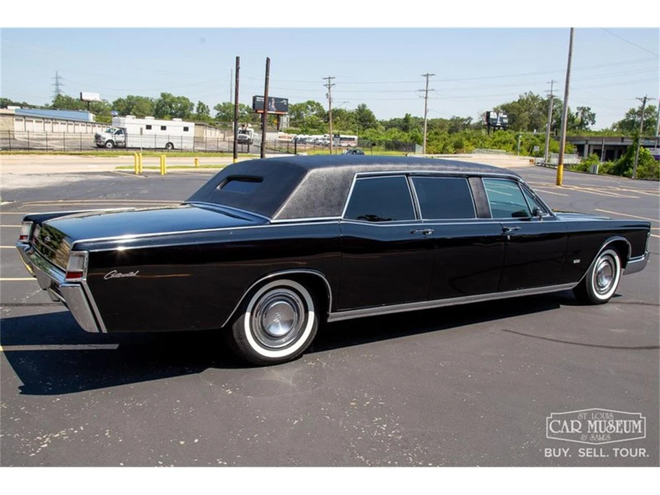 1969 Lincoln Continental 4th Gen - Image 9 of 31