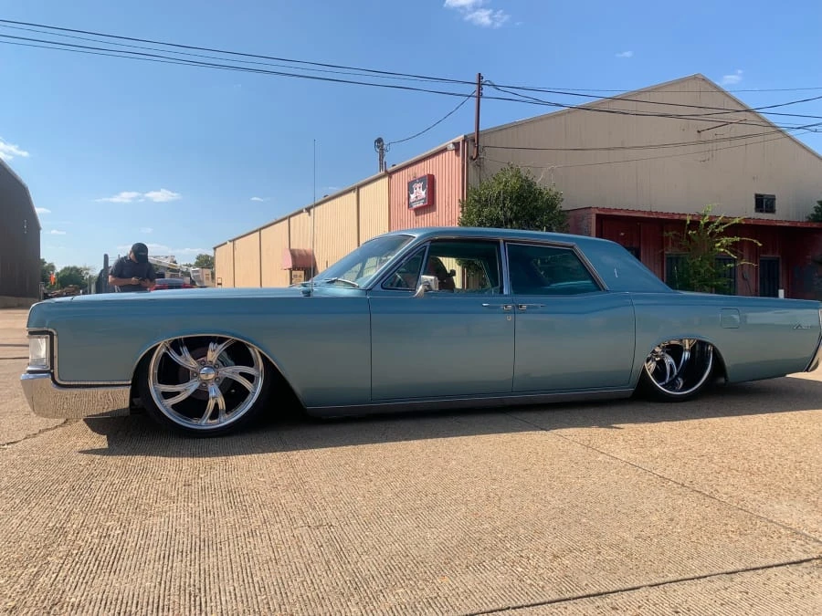 1969 Lincoln Continental 4th Gen - Image 15 of 31