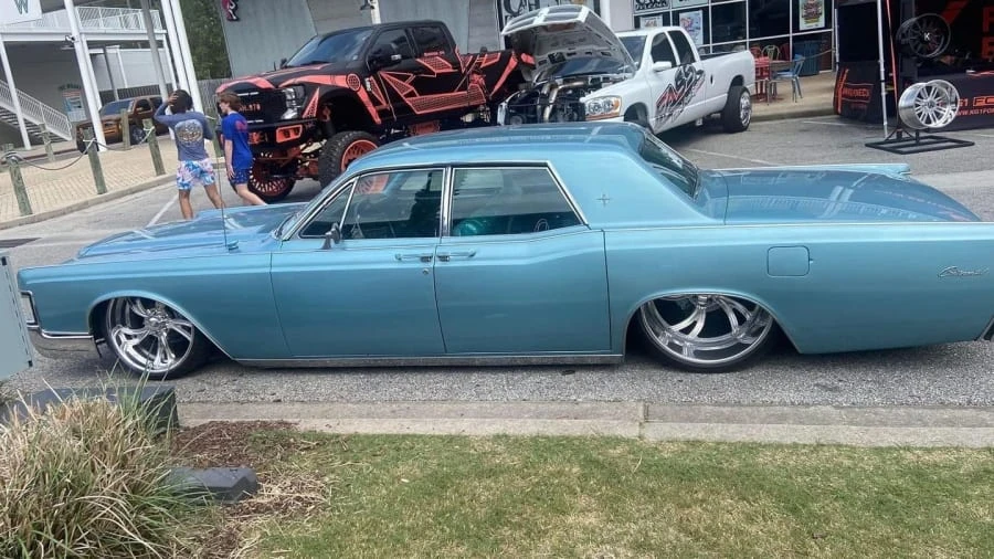 1969 Lincoln Continental 4th Gen - Image 12 of 31