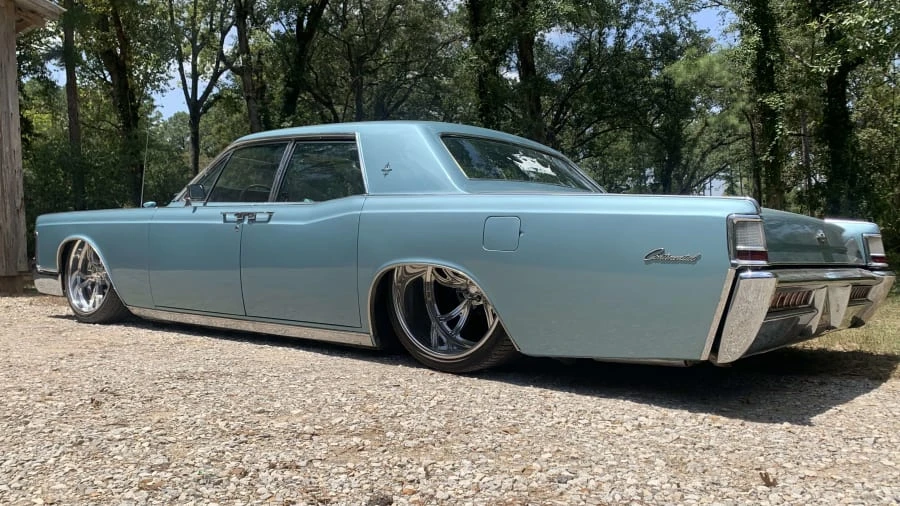 1969 Lincoln Continental 4th Gen - Image 2 of 31