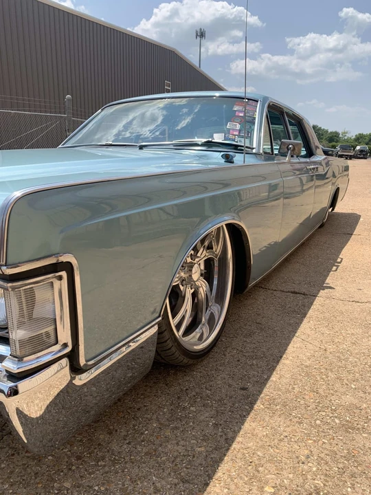 1969 Lincoln Continental 4th Gen - Image 7 of 31