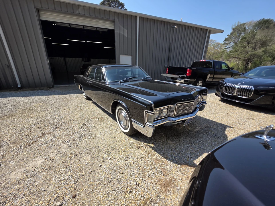1969 Lincoln Continental 4th Gen - Image 7 of 28