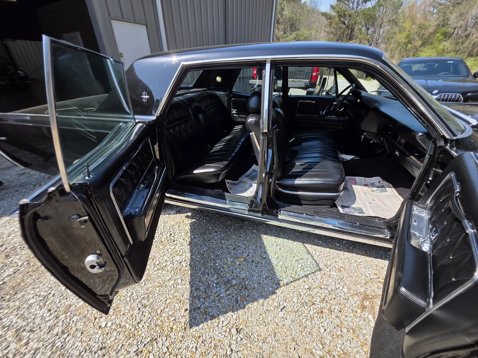 1969 Lincoln Continental 4th Gen - Image 17 of 28