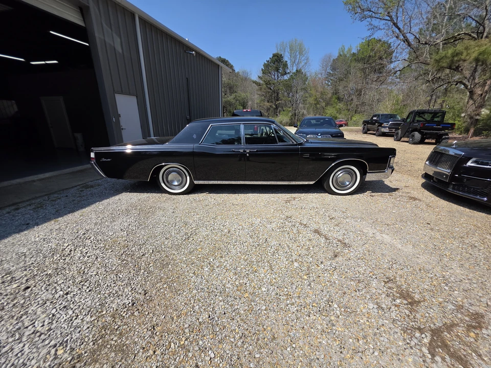 1969 Lincoln Continental 4th Gen - Image 6 of 28