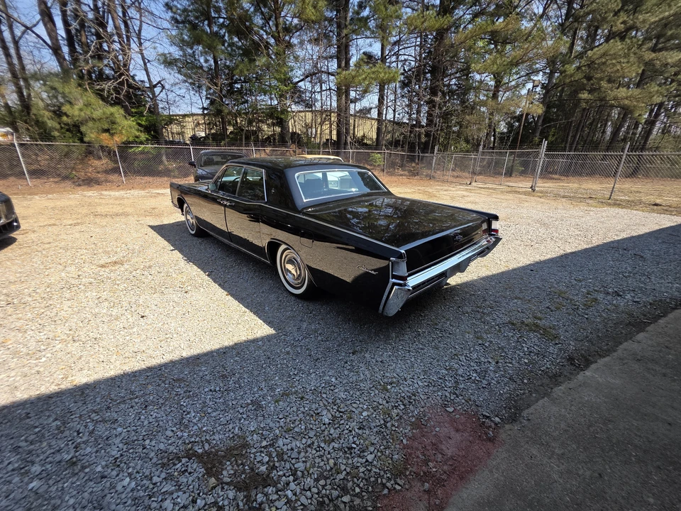 1969 Lincoln Continental 4th Gen - Image 3 of 28