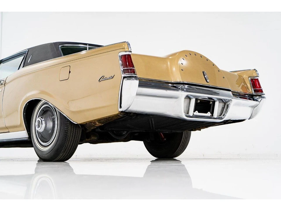 1969 Lincoln Continental 4th Gen - Image 27 of 31