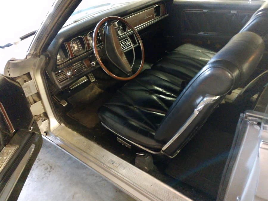 1969 Lincoln Continental 4th Gen - Image 2 of 6