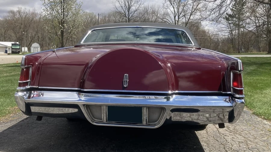 1969 Lincoln Continental 4th Gen - Image 9 of 10