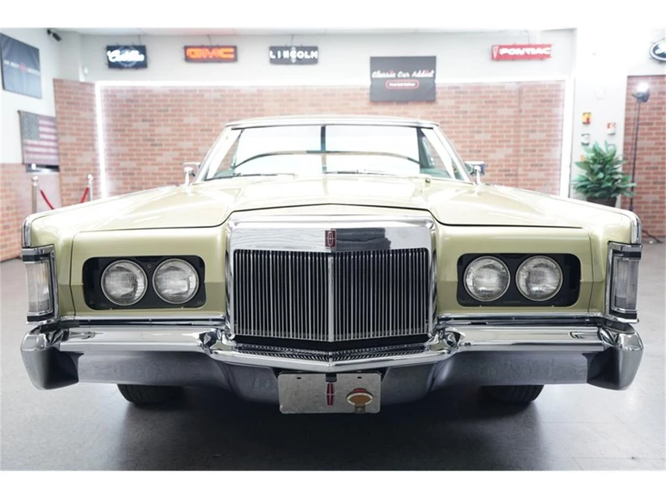 1969 Lincoln Continental 4th Gen - Image 10 of 31