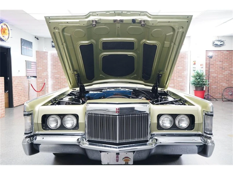 1969 Lincoln Continental 4th Gen - Image 11 of 31
