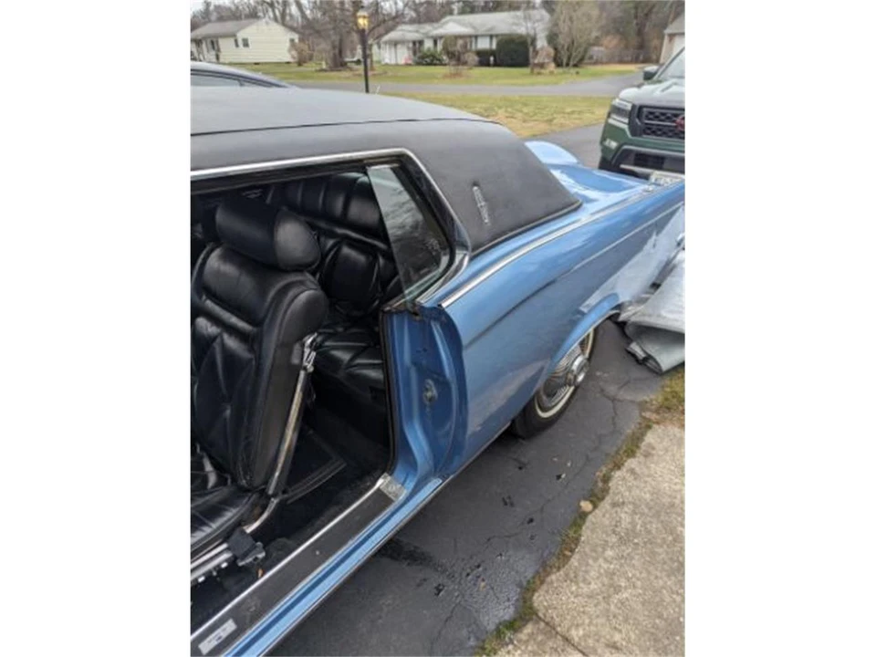 1969 Lincoln Continental 4th Gen - Image 9 of 24