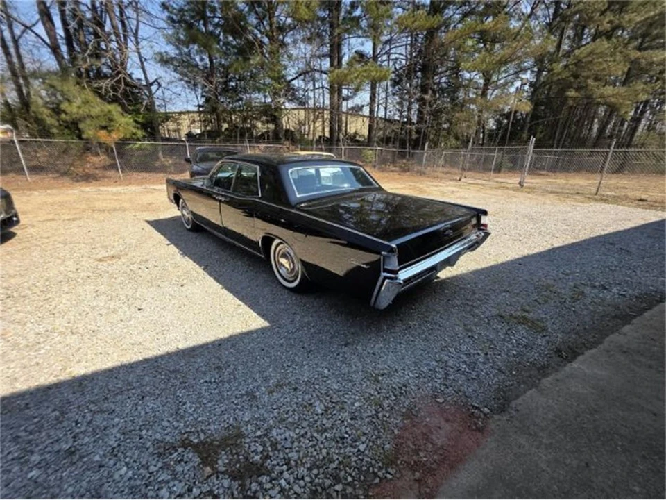 1969 Lincoln Continental 4th Gen - Image 7 of 26