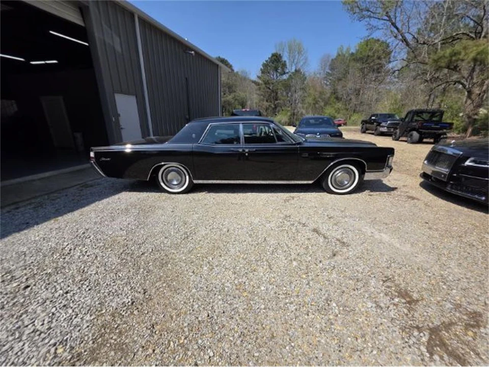 1969 Lincoln Continental 4th Gen - Image 14 of 19