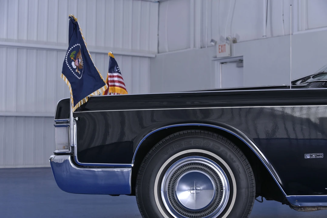 1969 Lincoln Continental 4th Gen - Image 24 of 31