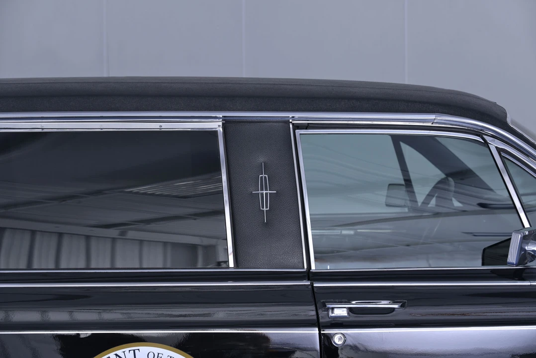 1969 Lincoln Continental 4th Gen - Image 17 of 31