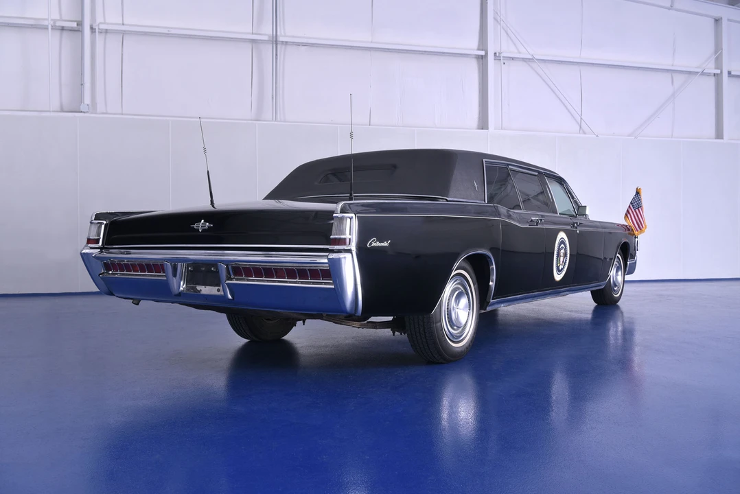 1969 Lincoln Continental 4th Gen - Image 8 of 31