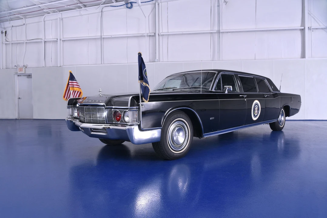 1969 Lincoln Continental 4th Gen - Image 3 of 31